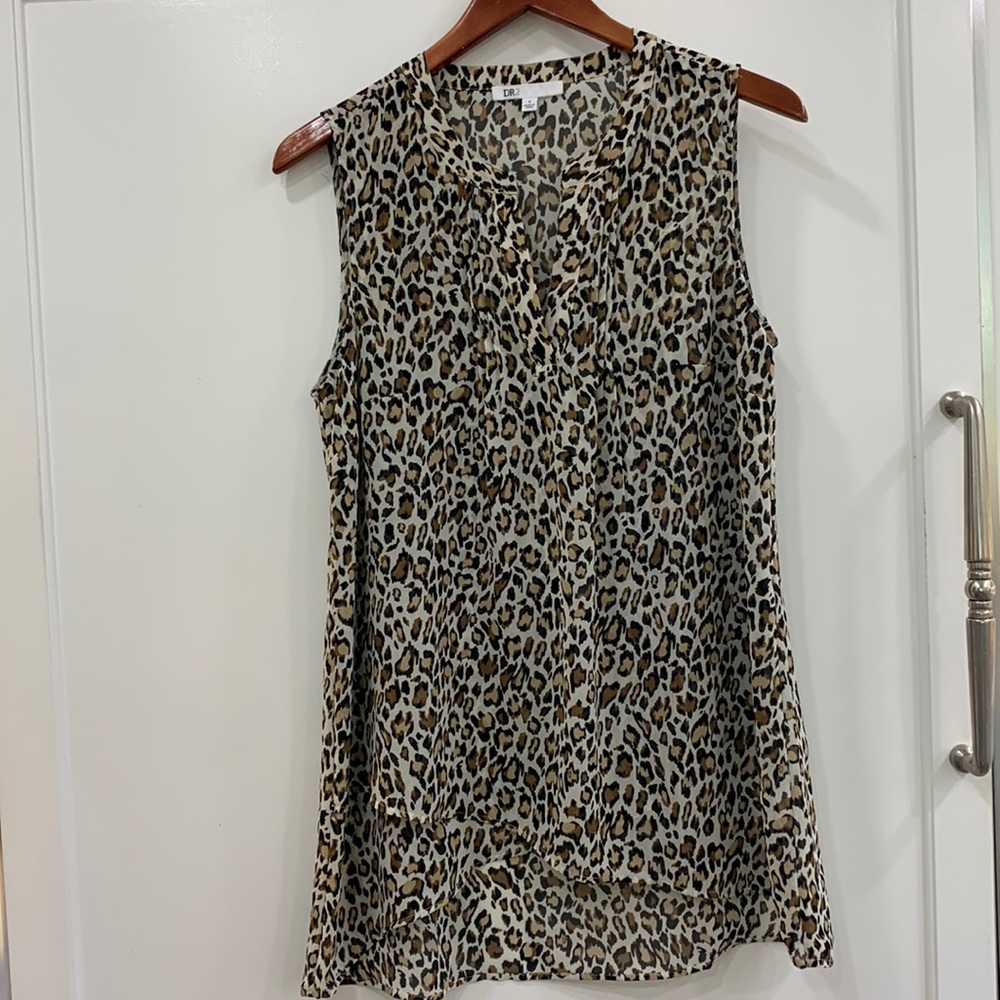 Animal print top